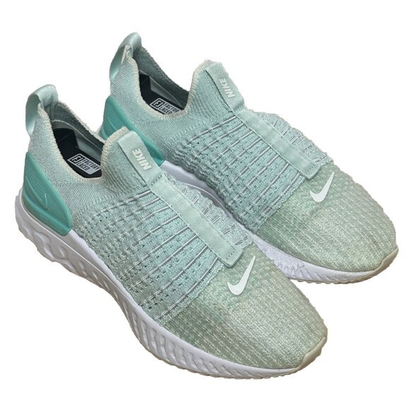 Nike Womens React Phantom Run Flyknit Green Sneakers Sz 6 Running - Picture 3 of 6